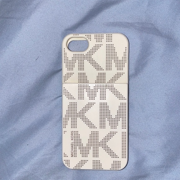 Michael Kors Accessories - iPhone 5 Michael Kors card wallet case